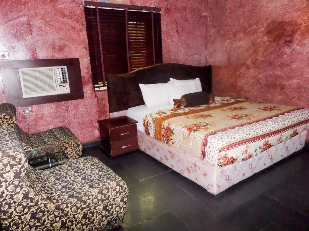 Suit Las Caracas Лагос Екстериор снимка