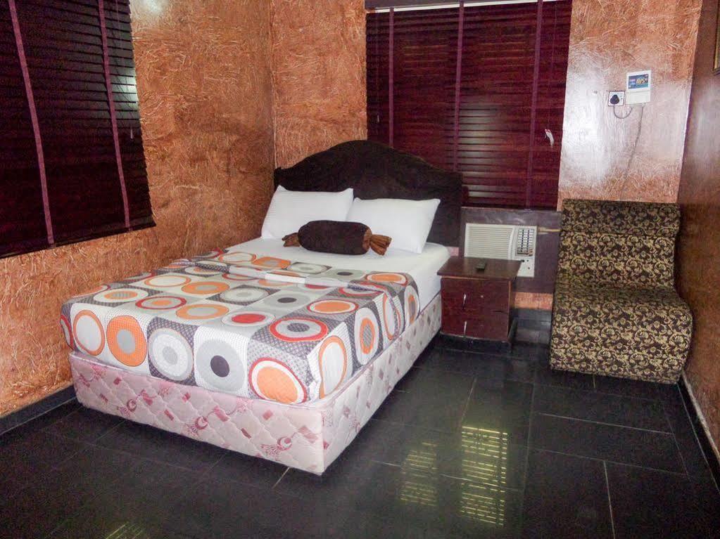 Suit Las Caracas Лагос Екстериор снимка