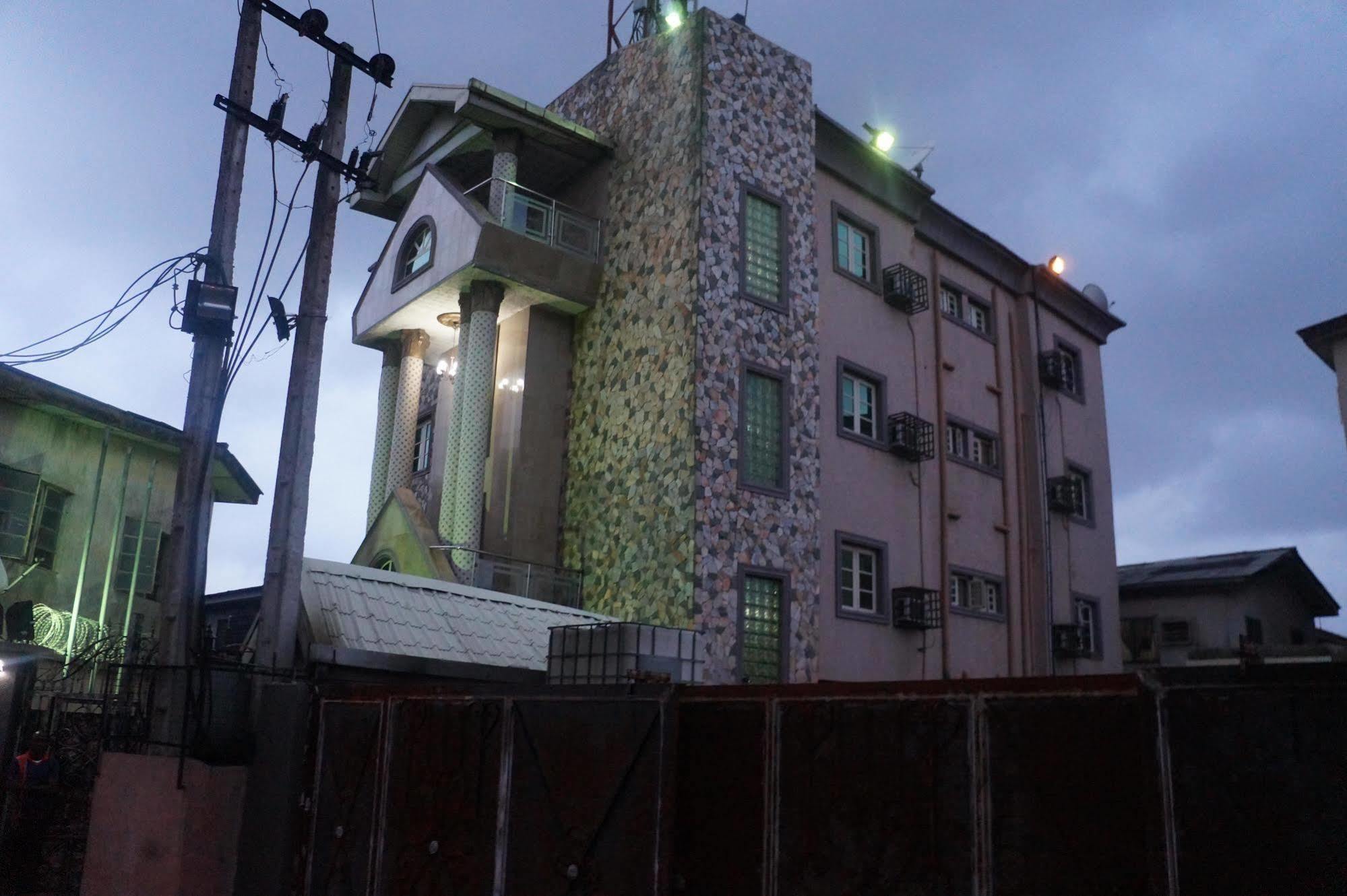 Suit Las Caracas Лагос Екстериор снимка